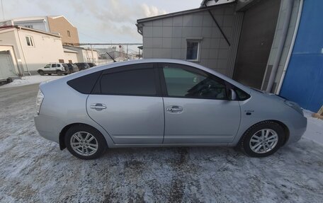 Toyota Prius, 2008 год, 1 070 000 рублей, 3 фотография