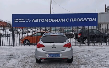 Opel Astra J, 2011 год, 791 000 рублей, 5 фотография