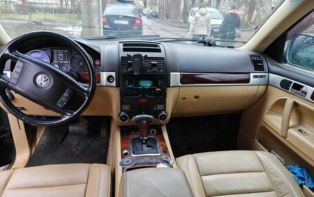 Volkswagen Touareg III, 2003 год, 550 000 рублей, 7 фотография