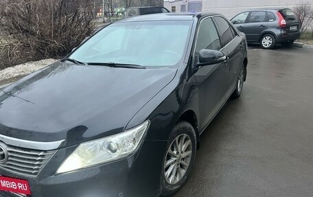 Toyota Camry, 2013 год, 2 фотография