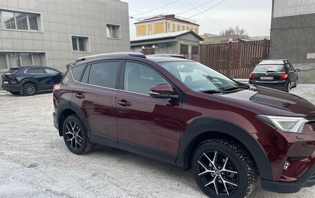 Toyota RAV4, 2018 год, 3 350 000 рублей, 4 фотография