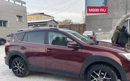 Toyota RAV4, 2018 год, 3 350 000 рублей, 3 фотография