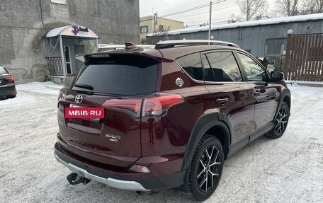 Toyota RAV4, 2018 год, 3 350 000 рублей, 5 фотография