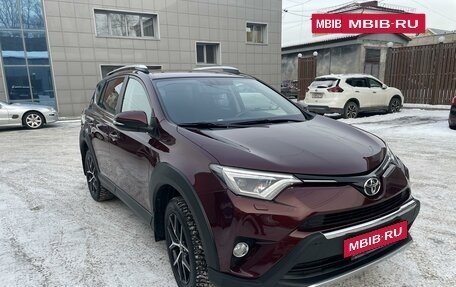 Toyota RAV4, 2018 год, 3 350 000 рублей, 2 фотография