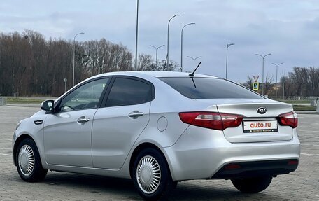 KIA Rio III рестайлинг, 2014 год, 1 000 000 рублей, 5 фотография