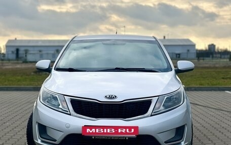 KIA Rio III рестайлинг, 2014 год, 1 000 000 рублей, 2 фотография