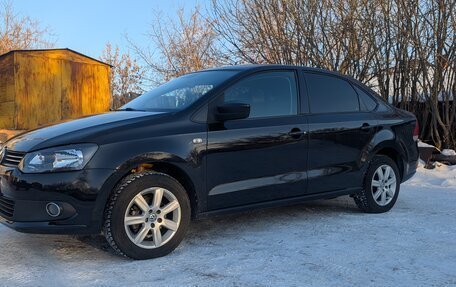 Volkswagen Polo VI (EU Market), 2012 год, 700 000 рублей, 3 фотография