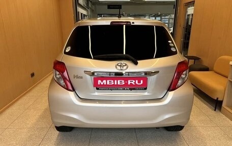 Toyota Vitz, 2012 год, 880 000 рублей, 5 фотография