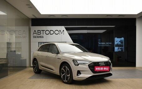 Audi e-tron I, 2021 год, 5 350 000 рублей, 3 фотография