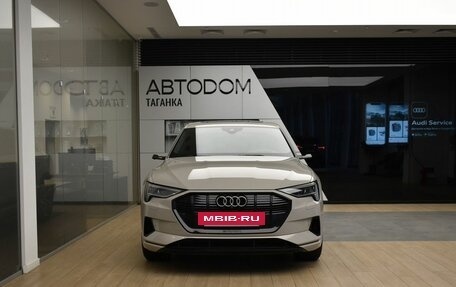 Audi e-tron I, 2021 год, 5 350 000 рублей, 2 фотография