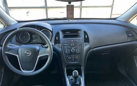 Opel Astra J, 2011 год, 937 000 рублей, 7 фотография