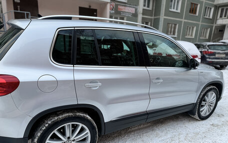 Volkswagen Tiguan I, 2013 год, 1 800 000 рублей, 2 фотография