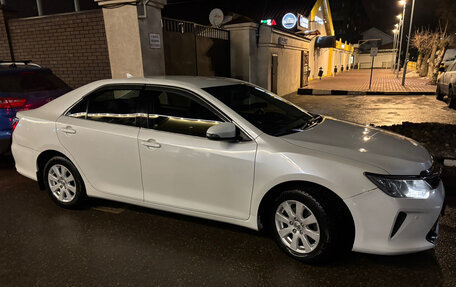 Toyota Camry, 2017 год, 1 950 000 рублей, 2 фотография