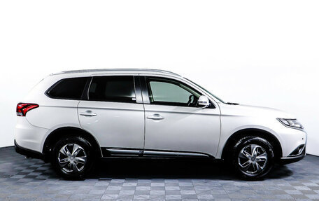 Mitsubishi Outlander III рестайлинг 3, 2020 год, 2 449 000 рублей, 4 фотография