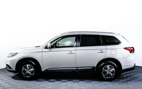 Mitsubishi Outlander III рестайлинг 3, 2020 год, 2 449 000 рублей, 8 фотография