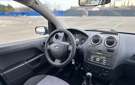 Ford Fiesta, 2006 год, 600 000 рублей, 31 фотография