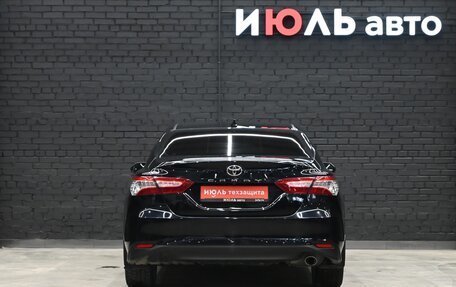 Toyota Camry, 2019 год, 3 330 000 рублей, 5 фотография