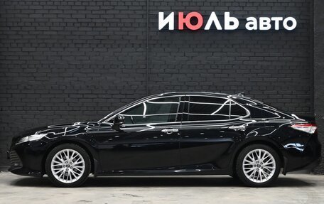 Toyota Camry, 2019 год, 3 330 000 рублей, 9 фотография