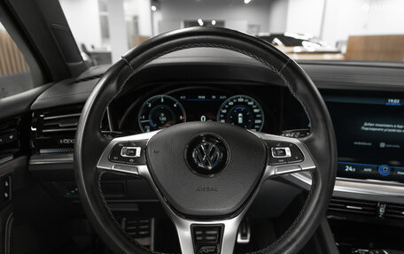 Volkswagen Touareg III, 2019 год, 6 350 000 рублей, 13 фотография