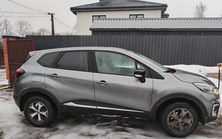 Renault Kaptur I рестайлинг, 2017 год, 1 250 000 рублей, 2 фотография