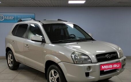 Hyundai Tucson III, 2006 год, 845 000 рублей, 3 фотография