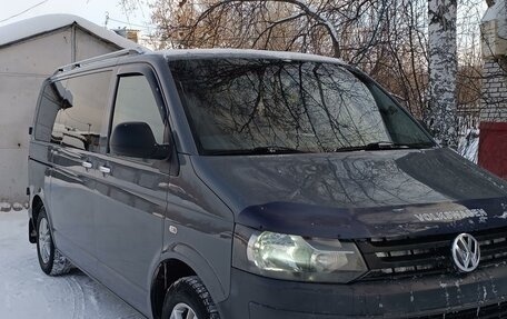 Volkswagen Transporter T5 рестайлинг, 2012 год, 1 799 000 рублей, 3 фотография