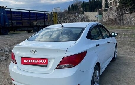 Hyundai Solaris II рестайлинг, 2015 год, 700 000 рублей, 7 фотография