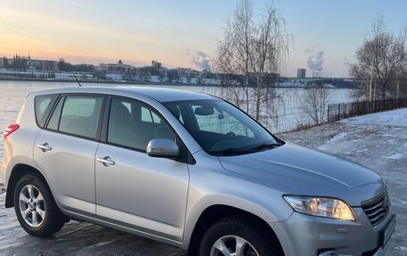 Toyota RAV4, 2010 год, 1 720 000 рублей, 2 фотография