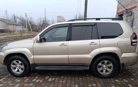 Toyota Land Cruiser Prado 120 рестайлинг, 2007 год, 2 450 000 рублей, 2 фотография