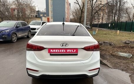 Hyundai Solaris II рестайлинг, 2018 год, 690 000 рублей, 4 фотография