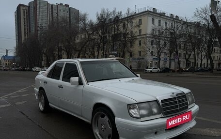 Mercedes-Benz E-Класс, 1994 год, 470 000 рублей, 2 фотография