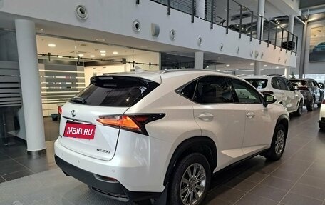 Lexus NX I, 2017 год, 2 865 000 рублей, 6 фотография