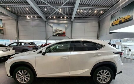 Lexus NX I, 2017 год, 2 865 000 рублей, 10 фотография