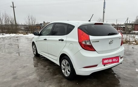 Hyundai Solaris II рестайлинг, 2014 год, 720 000 рублей, 3 фотография