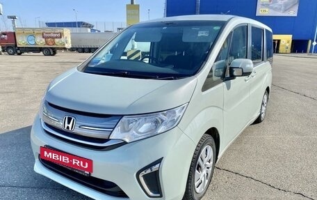 Honda Stepwgn IV, 2016 год, 2 500 000 рублей, 2 фотография