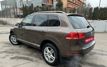 Volkswagen Touareg III, 2012 год, 2 590 000 рублей, 4 фотография