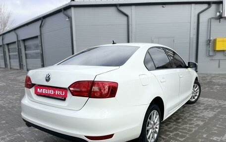 Volkswagen Jetta VI, 2014 год, 1 085 000 рублей, 5 фотография