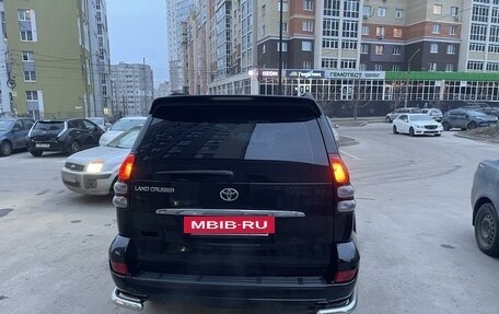 Toyota Land Cruiser Prado 120 рестайлинг, 2007 год, 1 990 000 рублей, 5 фотография