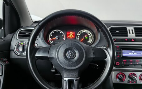 Volkswagen Polo VI (EU Market), 2013 год, 747 000 рублей, 13 фотография