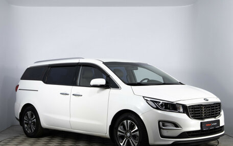 KIA Carnival III, 2019 год, 2 970 000 рублей, 3 фотография