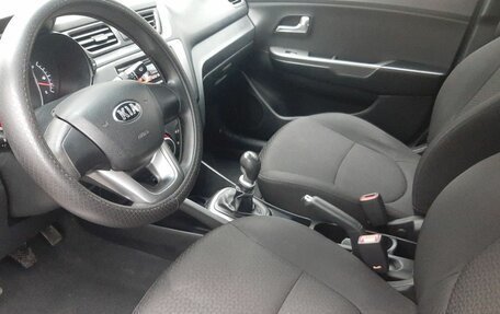 KIA Rio III рестайлинг, 2013 год, 741 000 рублей, 15 фотография