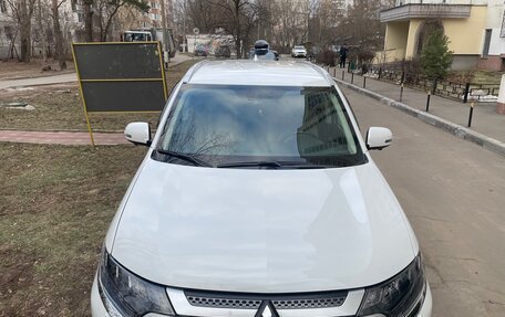 Mitsubishi Outlander III рестайлинг 3, 2021 год, 3 550 000 рублей, 6 фотография