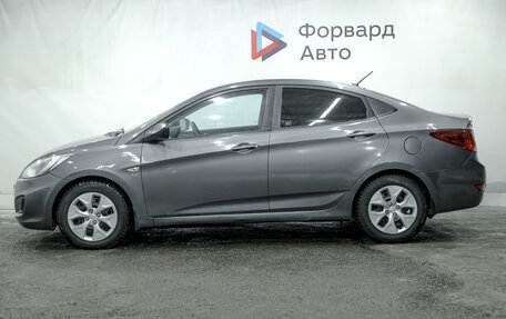 Hyundai Solaris II рестайлинг, 2012 год, 720 000 рублей, 3 фотография