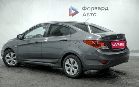 Hyundai Solaris II рестайлинг, 2012 год, 720 000 рублей, 4 фотография