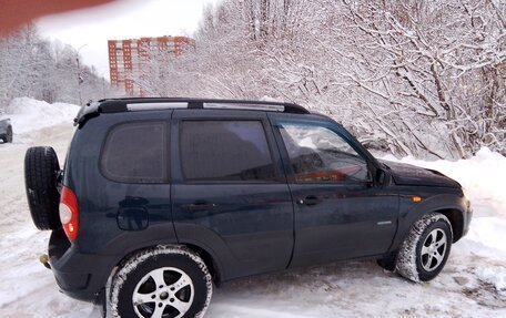 Chevrolet Niva I рестайлинг, 2010 год, 510 000 рублей, 8 фотография