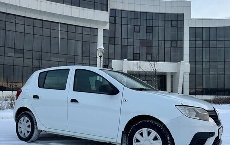 Renault Sandero II рестайлинг, 2019 год, 641 000 рублей, 3 фотография