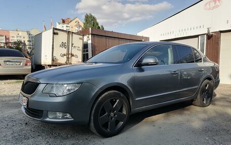 Skoda Superb III рестайлинг, 2010 год, 1 100 000 рублей, 3 фотография