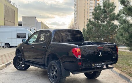 Mitsubishi L200 IV рестайлинг, 2013 год, 1 350 000 рублей, 4 фотография