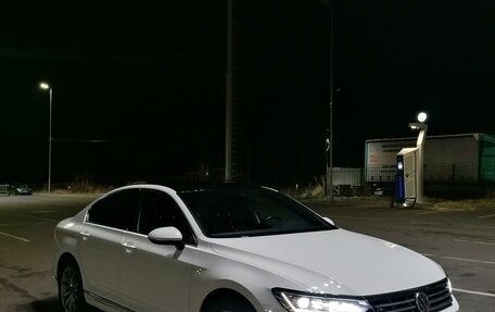 Volkswagen Passat B8 рестайлинг, 2017 год, 3 050 000 рублей, 33 фотография