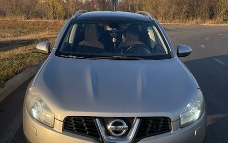 Nissan Qashqai+2 I, 2010 год, 1 350 000 рублей, 2 фотография